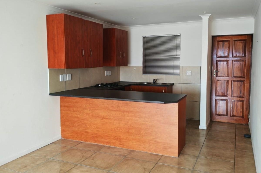 2 Bedroom Property for Sale in De Kelders Western Cape